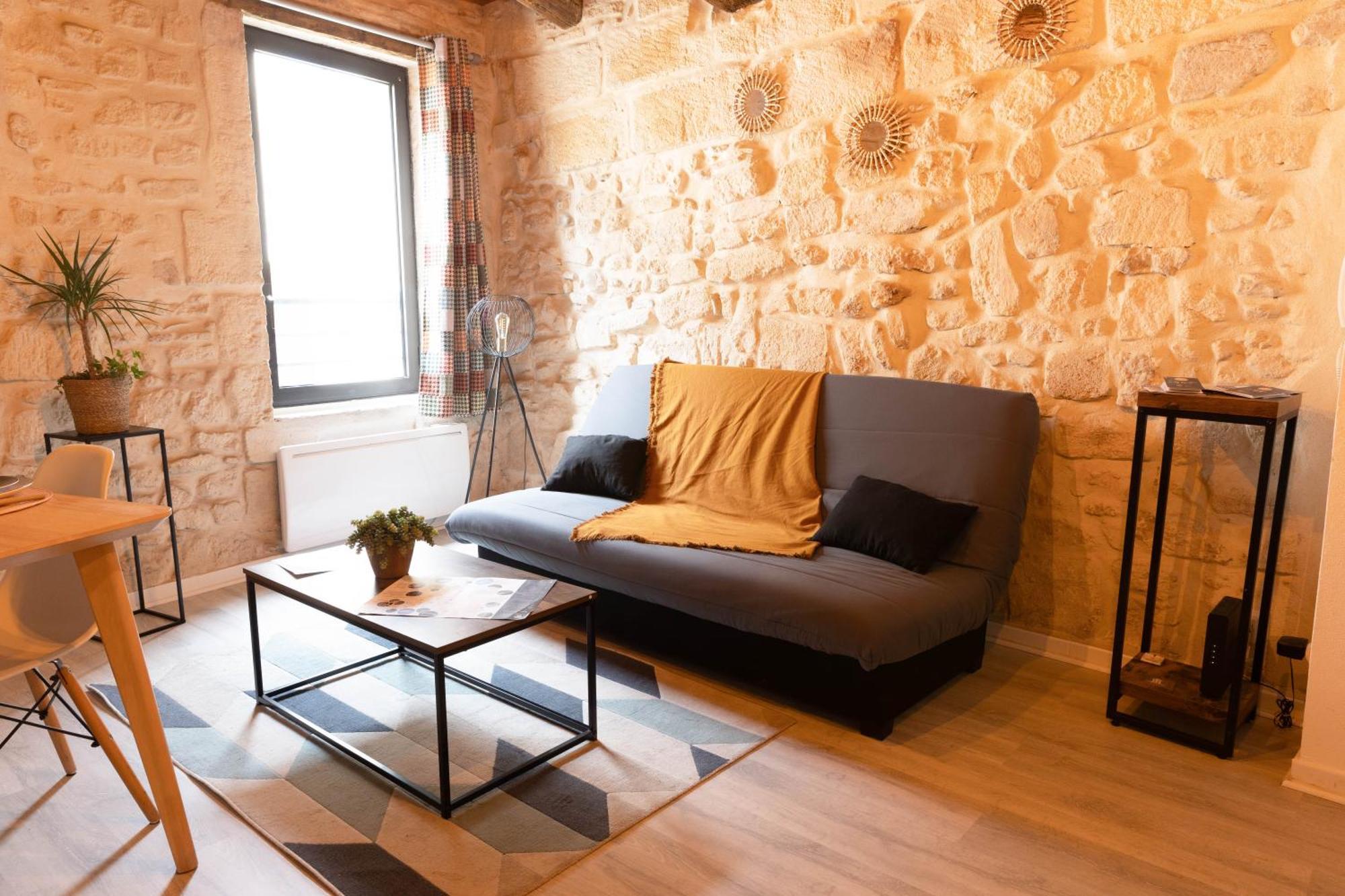 Immeuble 3 Apparts Centre Historique St Gilles Maisoncarreeconciergerie Saint-Gilles (Gard) Exterior foto