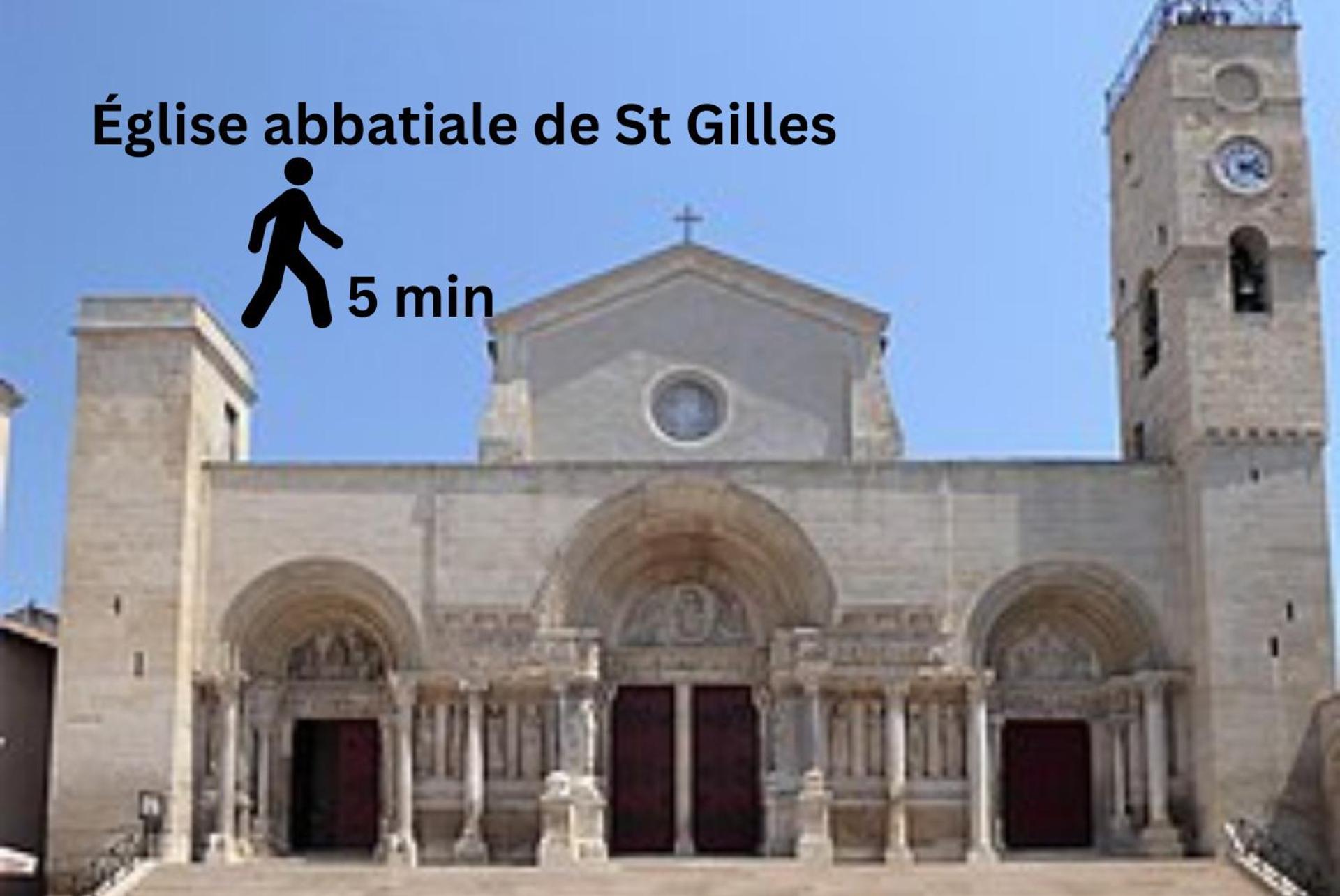 Immeuble 3 Apparts Centre Historique St Gilles Maisoncarreeconciergerie Saint-Gilles (Gard) Exterior foto